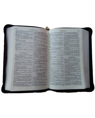 Biblie mare de lux în piele cu fermoar culoare neagră, cuvintele Domnului Isus în roşu, argintie pe margini ştanţat BIBLIA